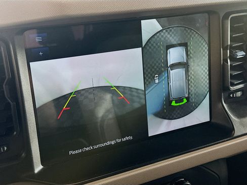 Used 2023 Ford Bronco Wildtrak image 23