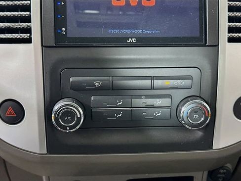 Used 2018 Nissan Frontier SV image 15