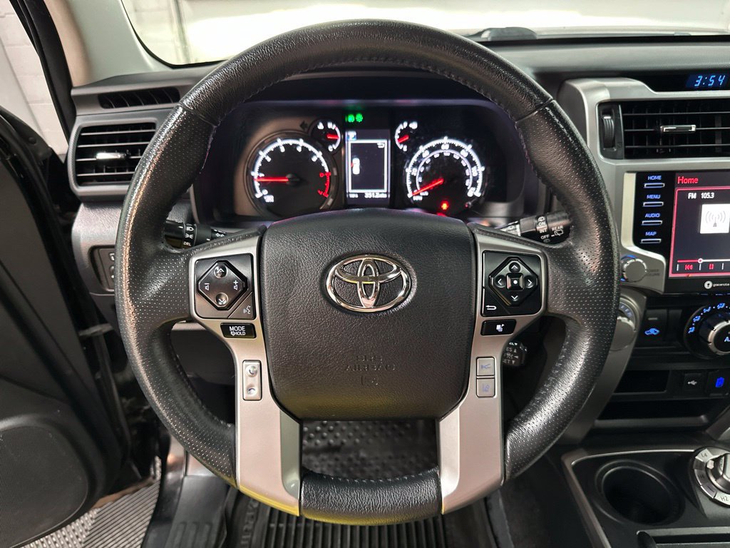 Used 2022 Toyota 4Runner SR5 Premium w/ Moonroof Package AWD/4WD image 13