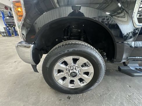 Certified 2018 Ford F250 Lariat w/ Lariat Ultimate Package AWD/4WD image 23