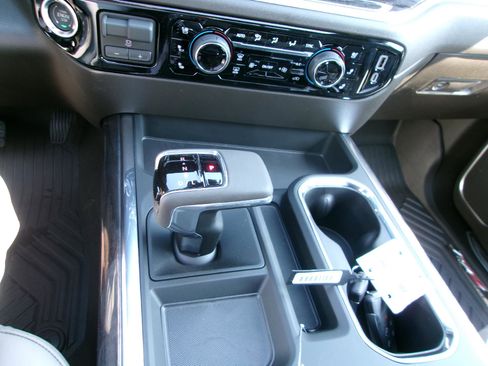 New 2026 Chevrolet Silverado 1500 LTZ w/ LTZ Premium Package AWD/4WD image 29
