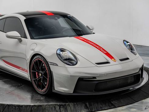 Used 2022 Porsche 911 GT3 RWD image 34