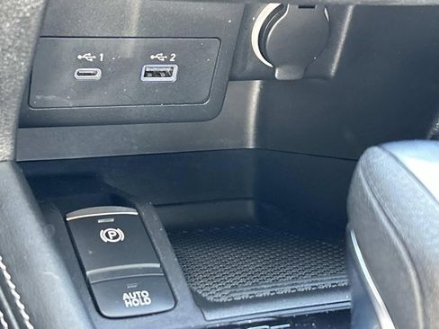 Used 2022 Nissan Kicks SV FWD image 31