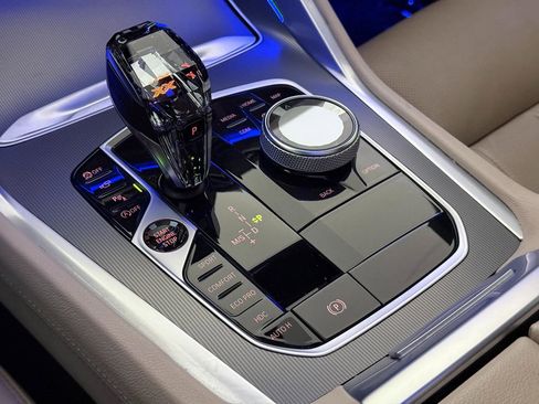 Used 2022 BMW X6 M50i w/ Executive Package image 38