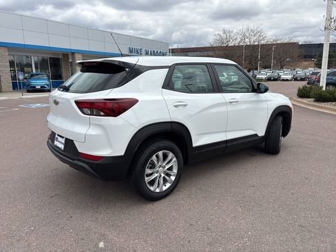 Used 2022 Chevrolet TrailBlazer LS AWD/4WD image 6