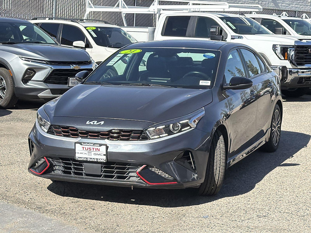 Used 2024 Kia Forte GT-Line w/ GT-Line Premium Package FWD image 3