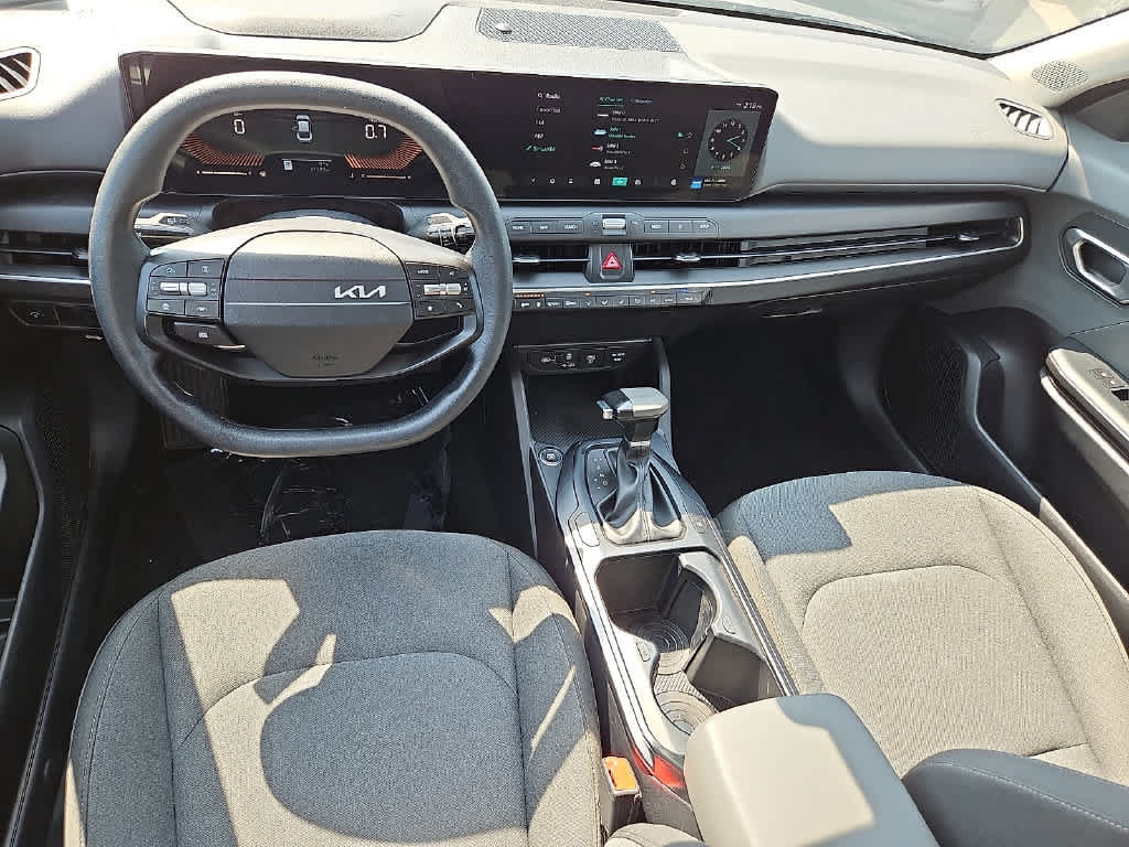Used 2025 Kia K4 FWD image 10