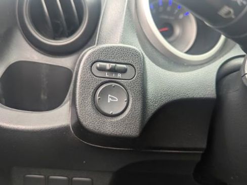 Used 2009 Honda Fit Sport image 28