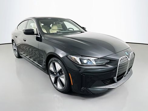 New 2026 BMW i4 xDrive40i w/ Premium Package image 3