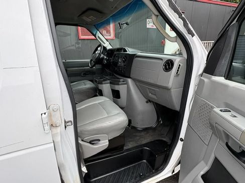 Used 2013 Ford E-250 and Econoline 250 Extended w/ Commercial Cargo Van Pkg RWD image 8