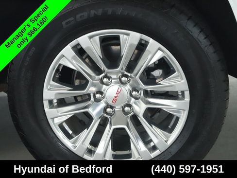 Used 2025 GMC Yukon Denali AWD/4WD image 45