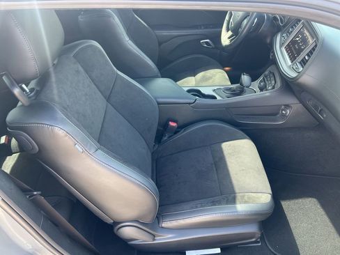 Used 2023 Dodge Challenger R/T w/ Plus Package image 11