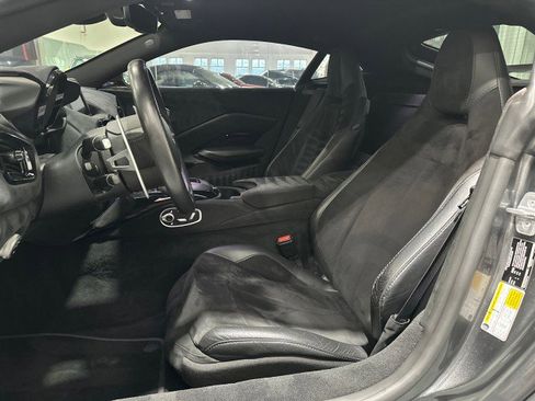 Used 2019 Aston Martin V8 Vantage Coupe RWD image 5