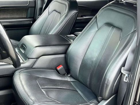 Used 2019 Ford Expedition Limited image 26