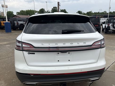 Used 2022 Lincoln Nautilus Reserve w/ Equipment Group 202A AWD/4WD image 5