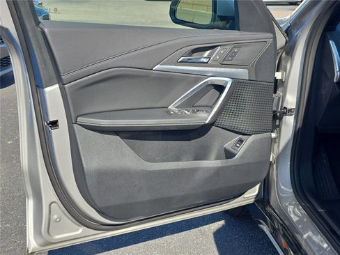 Used 2025 BMW X1 xDrive28i image 14