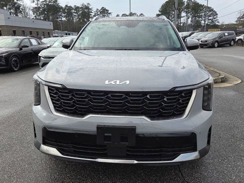Used 2025 Kia Sorento S w/ Panoramic Sunroof Package image 2