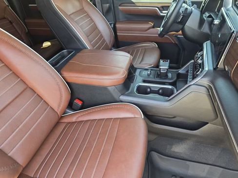 Used 2024 GMC Sierra 1500 Denali Ultimate image 11