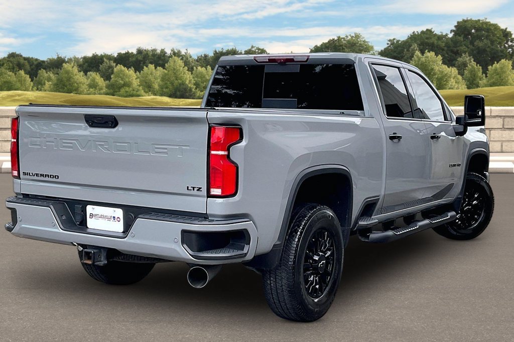 Used 2024 Chevrolet Silverado 2500 LTZ w/ LTZ Plus Package AWD/4WD image 12