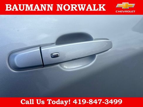 Used 2021 Chevrolet Equinox LT AWD/4WD image 13