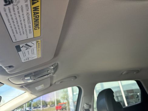 Used 2024 Kia Sportage EX image 13