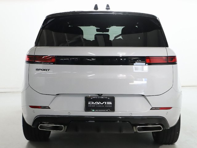 Certified 2026 Land Rover Range Rover Sport Dynamic SE AWD/4WD image 7