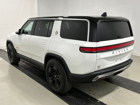 Used 2023 Rivian R1S Adventure AWD/4WD image 3