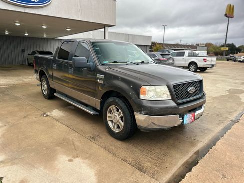 Used 2005 Ford F150 XLT image 8