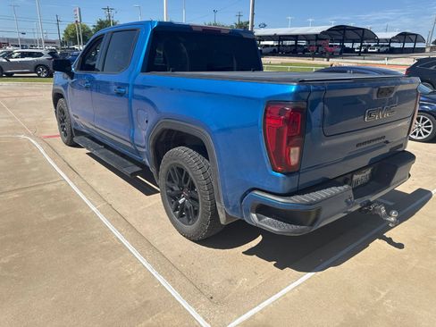 Used 2022 GMC Sierra 1500 Elevation RWD image 2