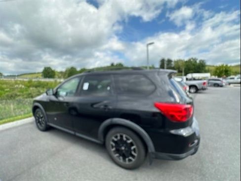 Used 2019 Nissan Pathfinder SL AWD/4WD image 26