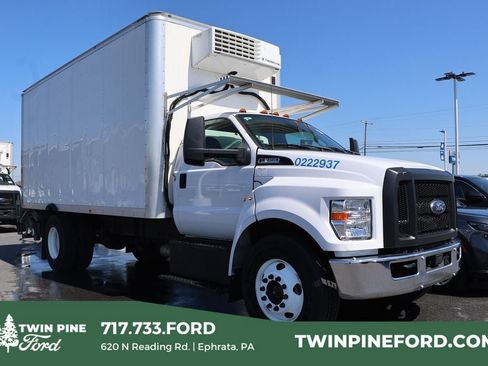 Used 2023 Ford F650 2WD Regular Cab Super Duty image 1