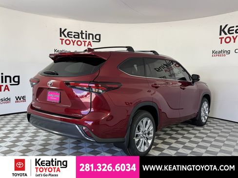 New 2026 Toyota Highlander Limited AWD/4WD image 14