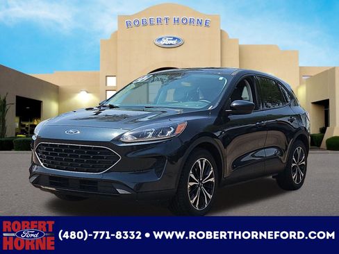 Used 2022 Ford Escape SE w/ SE Sport Appearance Package FWD image 1
