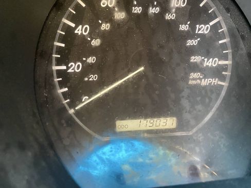 Used 2006 Lexus RX 330 FWD image 10