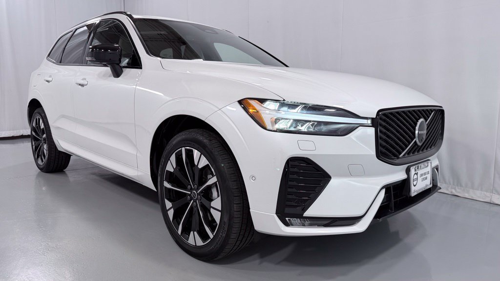 Certified 2026 Volvo XC60 B5 Plus AWD/4WD image 4