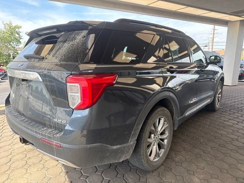 Used 2022 Ford Explorer XLT w/ Equipment Group 202A AWD/4WD image 6