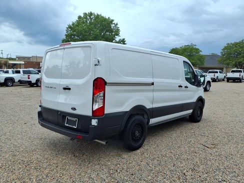 Used 2025 Ford Transit 150 Low Roof RWD image 7