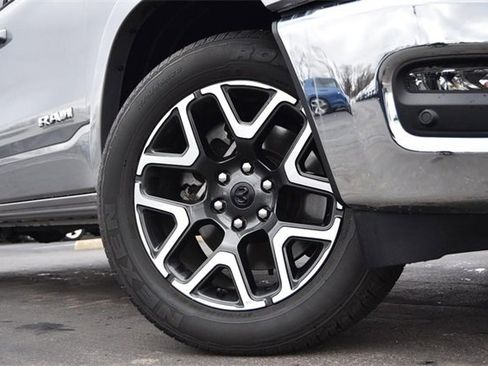 Used 2025 RAM 1500 Laramie image 3