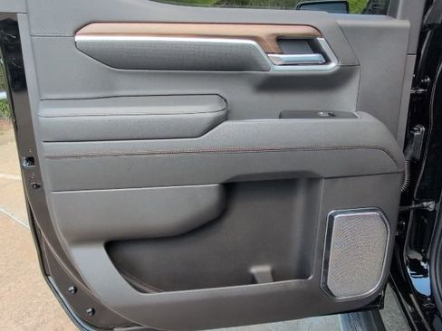 New 2026 Chevrolet Silverado 1500 High Country AWD/4WD image 9