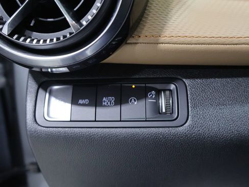 Used 2025 Chevrolet Equinox ACTIV AWD/4WD image 31