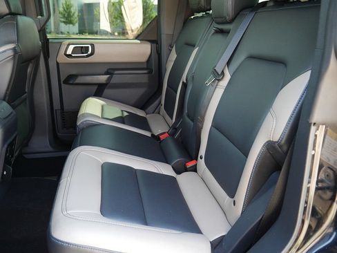 Used 2024 Ford Bronco Wildtrak AWD/4WD image 17