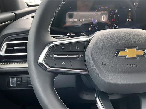 Used 2026 Chevrolet Traverse LT AWD/4WD image 11