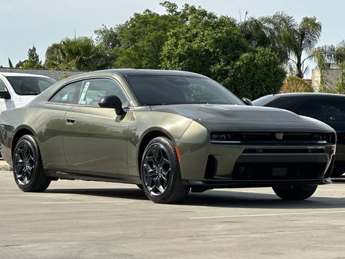 New 2026 Dodge Charger GT w/ Blacktop Package AWD/4WD image 9