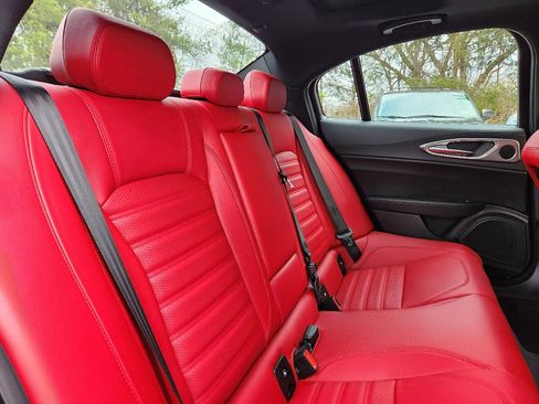 Used 2024 Alfa Romeo Giulia Ti w/ Performance Driving Package image 11