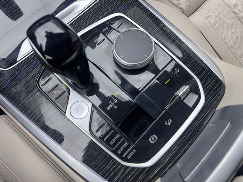 Used 2022 BMW X7 xDrive40i w/ M Sport Package image 75