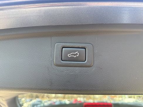 Used 2018 Subaru Outback 2.5i Limited image 29