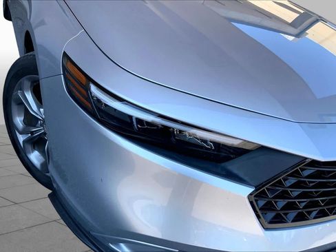 Used 2024 Honda Accord EX image 27