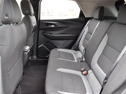 Used 2025 Chevrolet TrailBlazer LT AWD/4WD image 29