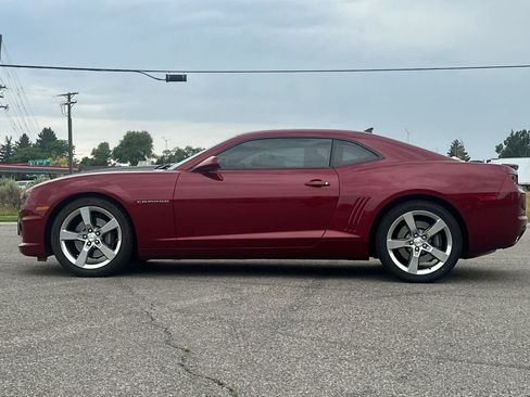 Used 2010 Chevrolet Camaro SS w/ RS Package RWD image 5