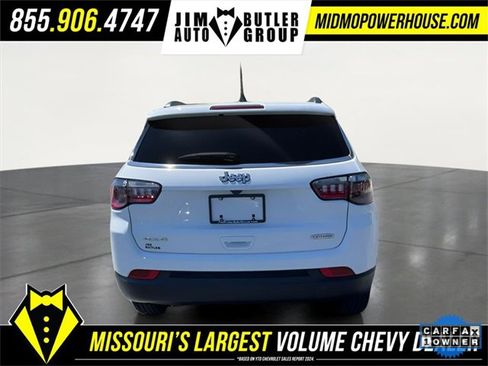 Used 2024 Jeep Compass Latitude image 9